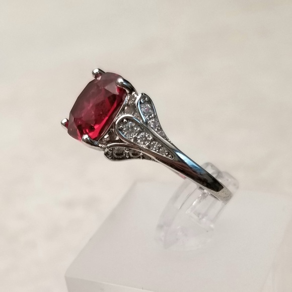 HOST PICK!!! 🌷 Sterling Silver Red Ring - Picture 5 of 8